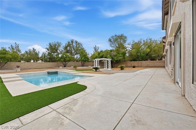 10658 Chillingham Drive, Las Vegas, NV 89183