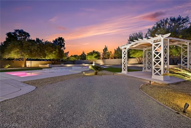 10658 Chillingham Drive, Las Vegas, NV 89183