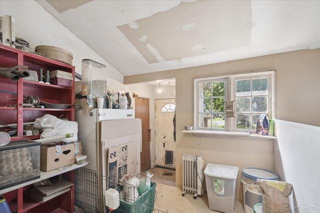 76 Budlong Street, Hillsdale, MI 49242