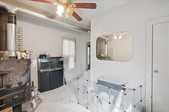 76 Budlong Street, Hillsdale, MI 49242