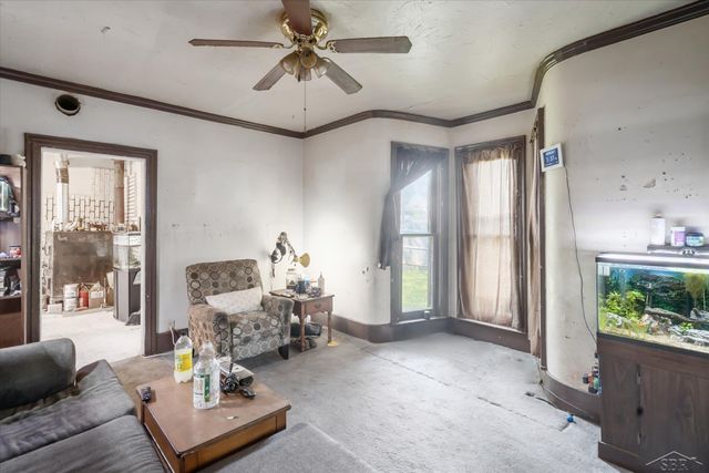 76 Budlong Street, Hillsdale, MI 49242