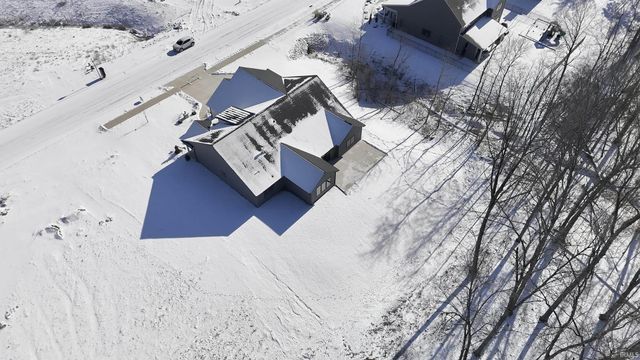 13335 Passerine Boulevard, Fort Wayne, IN 46845