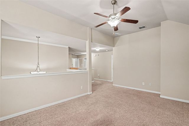 804 W Bend Boulevard, Burleson, TX 76028