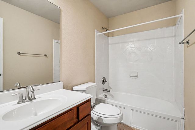 804 W Bend Boulevard, Burleson, TX 76028
