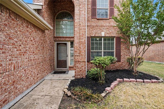 804 W Bend Boulevard, Burleson, TX 76028