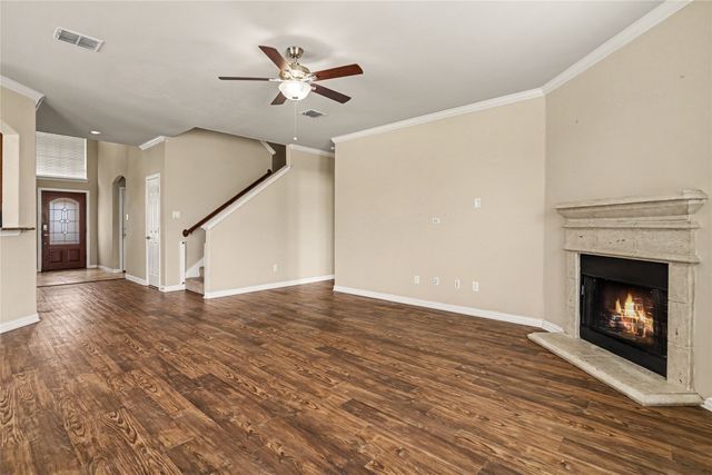 804 W Bend Boulevard, Burleson, TX 76028
