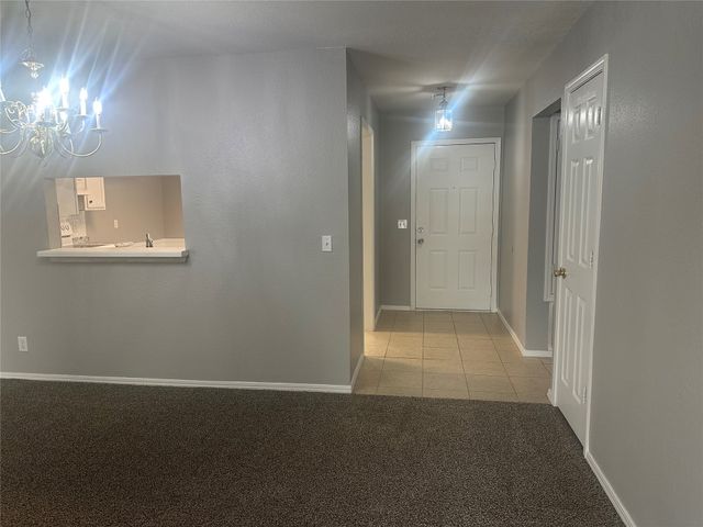 8710 E 60th Street, Tulsa, OK 74145
