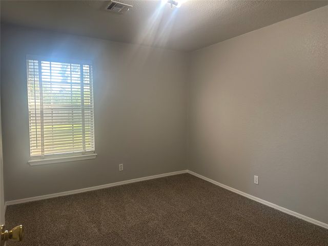 8710 E 60th Street, Tulsa, OK 74145
