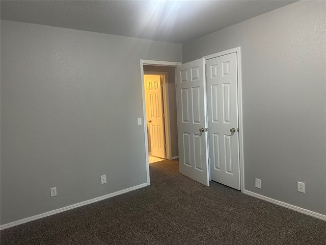 8710 E 60th Street, Tulsa, OK 74145