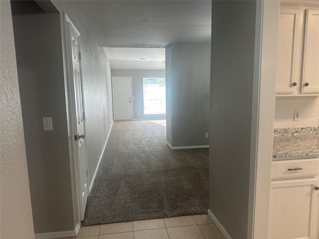 8710 E 60th Street, Tulsa, OK 74145