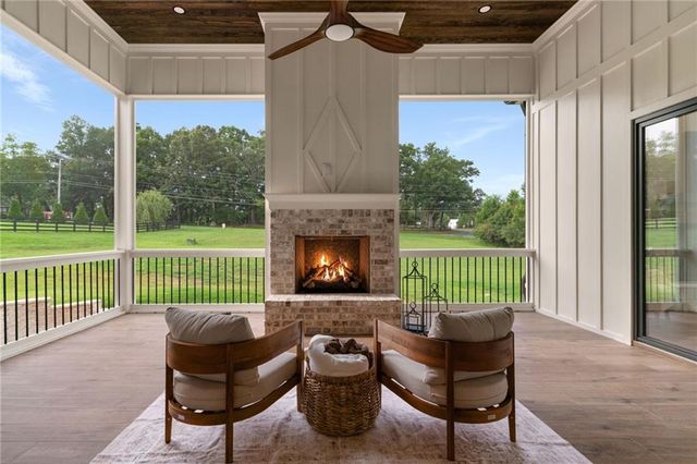 1020 West Court, Canton, GA 30115