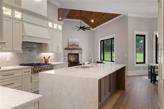 1020 West Court, Canton, GA 30115