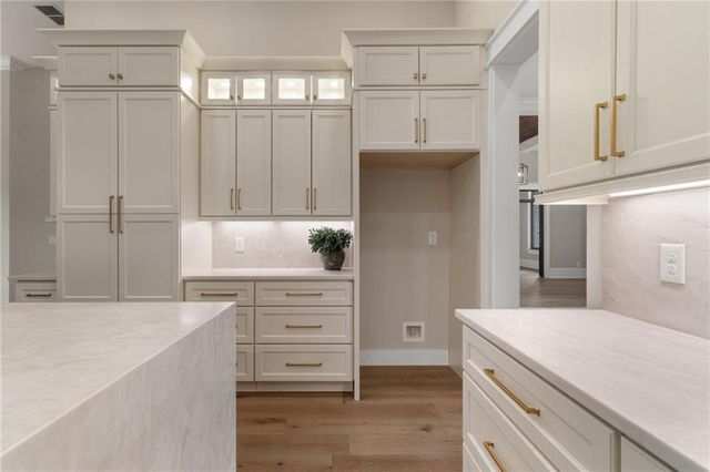 1020 West Court, Canton, GA 30115