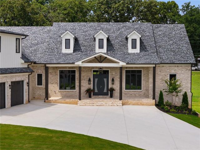 1020 West Court, Canton, GA 30115