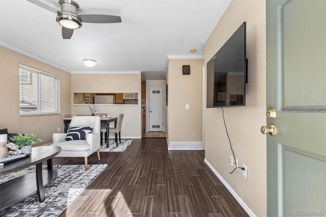 7700 W Glasgow Place 18D, Littleton, CO 80128