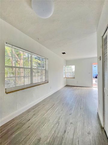600 SW 16th Avenue, Miami, FL 33135