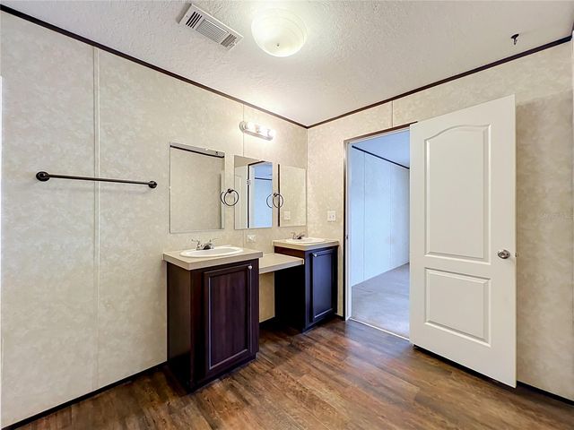 2104 OLD DIXIE HIGHWAY, Apopka, FL 32712