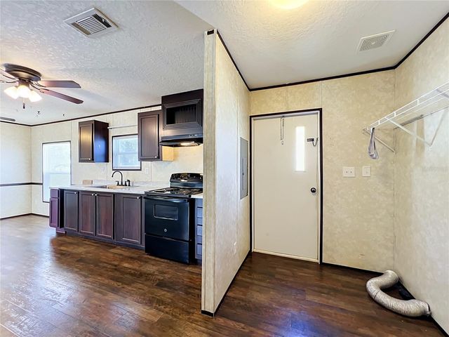 2104 OLD DIXIE HIGHWAY, Apopka, FL 32712