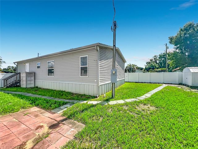 2104 OLD DIXIE HIGHWAY, Apopka, FL 32712