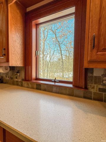 311 W 375 N, Rochester, IN 46975