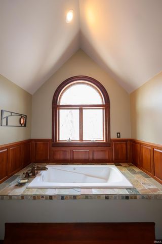 311 W 375 N, Rochester, IN 46975