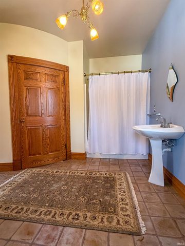 311 W 375 N, Rochester, IN 46975