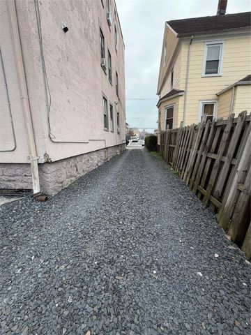 6163 Horton Avenue, New Rochelle, NY 10801