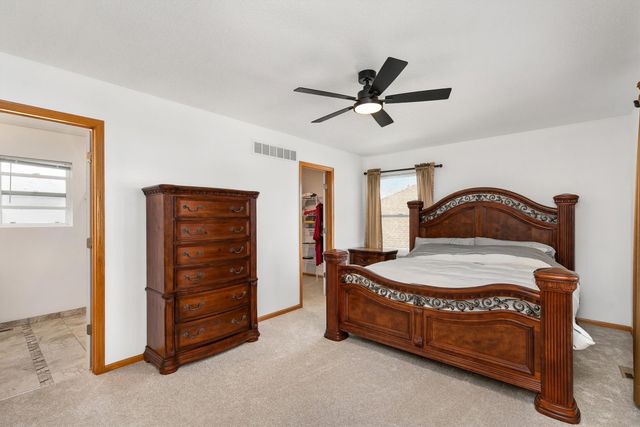 909 SE 5th Street, Ankeny, IA 50021