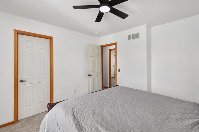 909 SE 5th Street, Ankeny, IA 50021