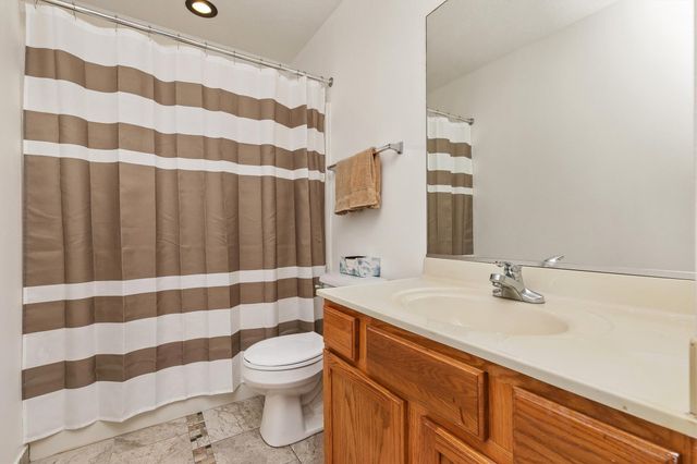 909 SE 5th Street, Ankeny, IA 50021