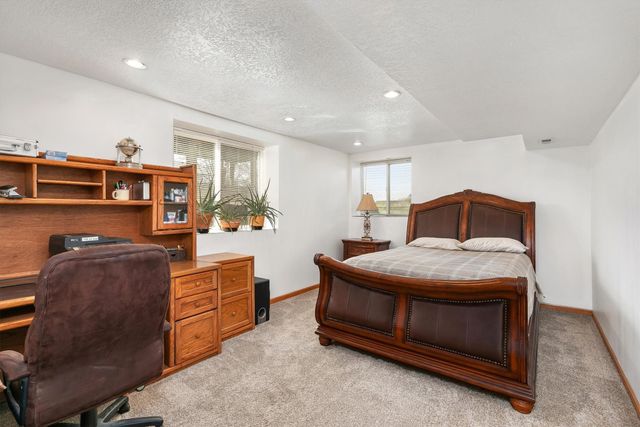 909 SE 5th Street, Ankeny, IA 50021