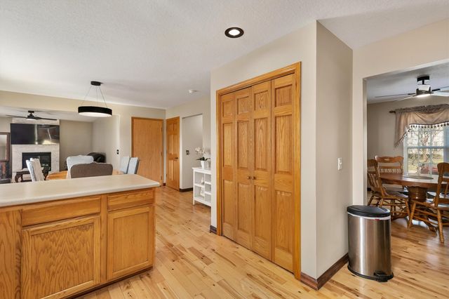 909 SE 5th Street, Ankeny, IA 50021