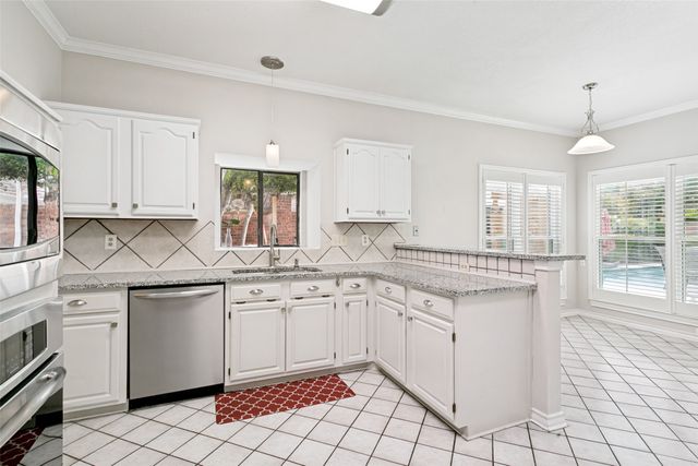 18653 Vista Del Sol, Dallas, TX 75287