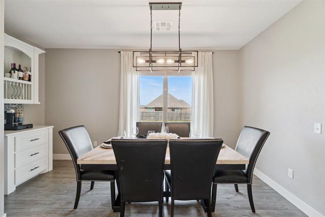 5640 NE Snowy Owl Rd, Elgin, OK 73538