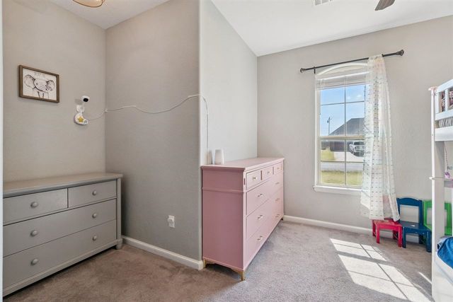 5640 NE Snowy Owl Rd, Elgin, OK 73538