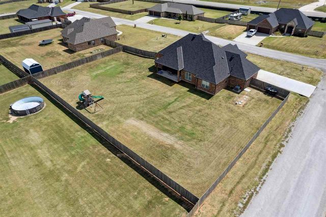 5640 NE Snowy Owl Rd, Elgin, OK 73538