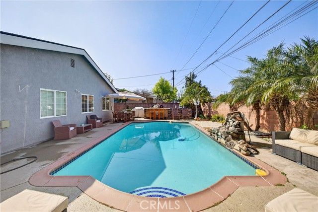 11511 Mac Nab Street, Garden Grove, CA 92841