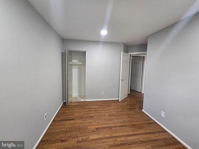 21 OAK CT, West Berlin, NJ 08091