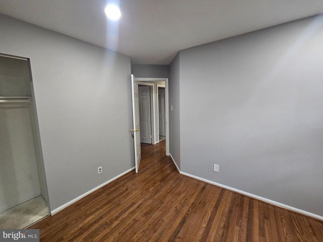 21 OAK CT, West Berlin, NJ 08091