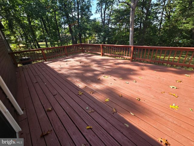 21 OAK CT, West Berlin, NJ 08091