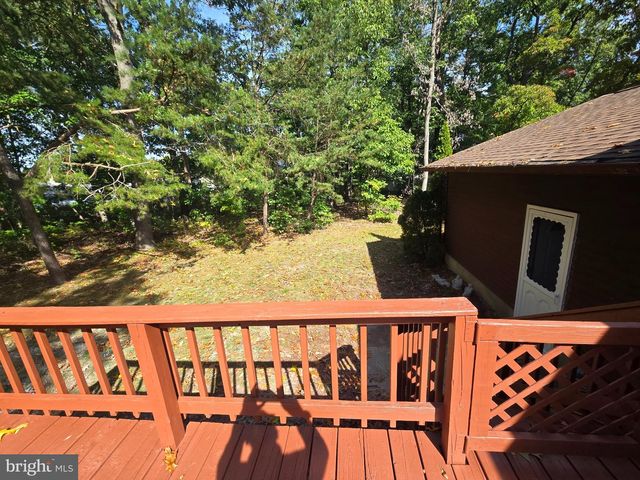 21 OAK CT, West Berlin, NJ 08091