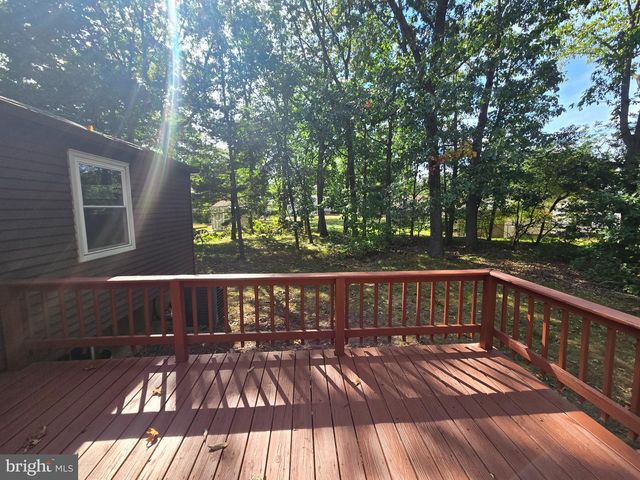 21 OAK CT, West Berlin, NJ 08091