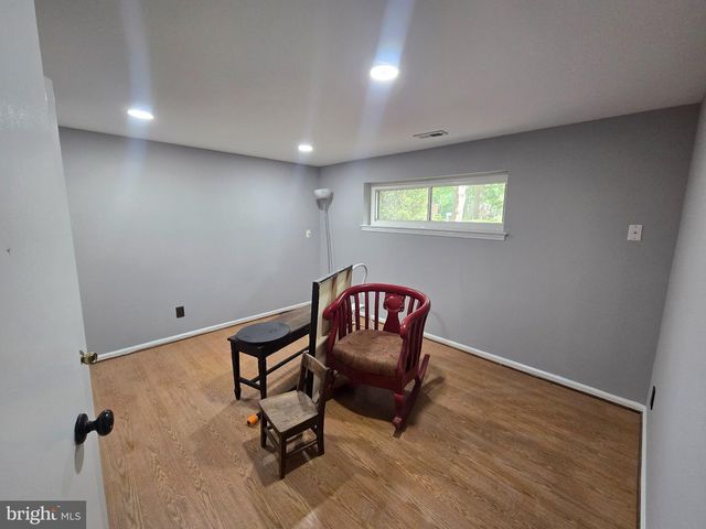 21 OAK CT, West Berlin, NJ 08091