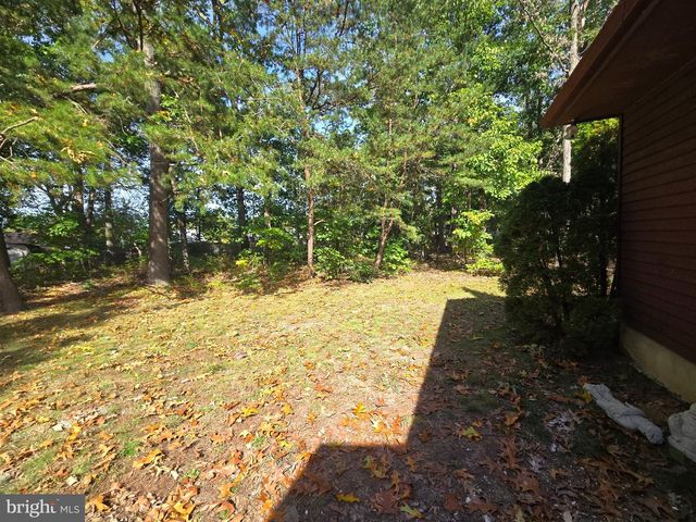 21 OAK CT, West Berlin, NJ 08091