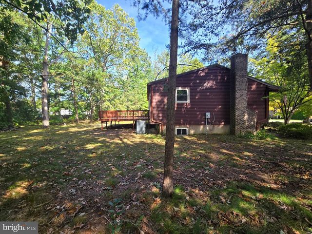 21 OAK CT, West Berlin, NJ 08091