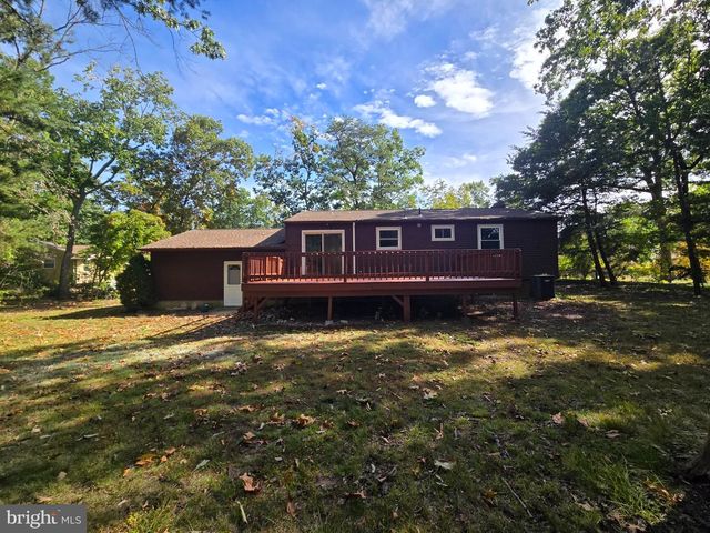 21 OAK CT, West Berlin, NJ 08091