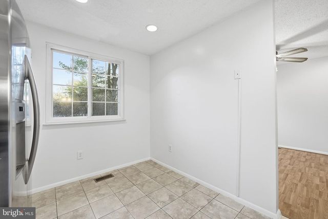 9804 GABON CT, Burke, VA 22015