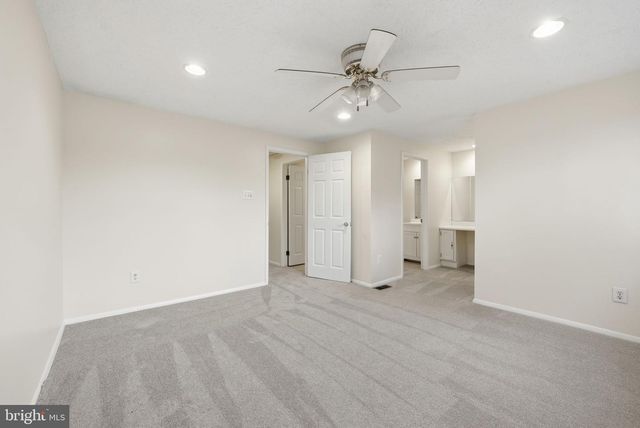 9804 GABON CT, Burke, VA 22015