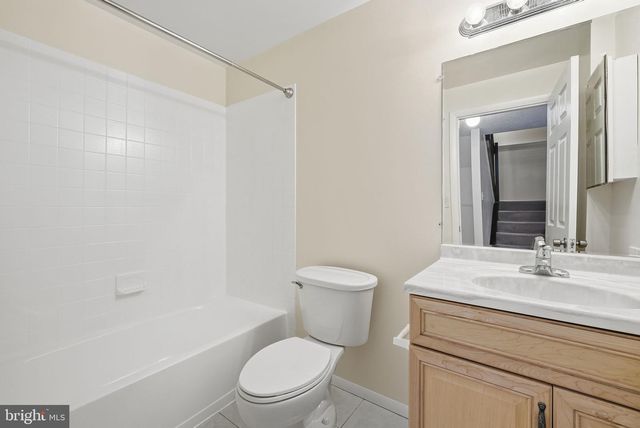 9804 GABON CT, Burke, VA 22015