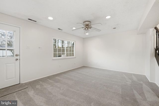 9804 GABON CT, Burke, VA 22015